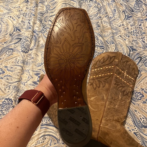 Tony Lama women’s boots. Worn once. - Picture 2 of 5
